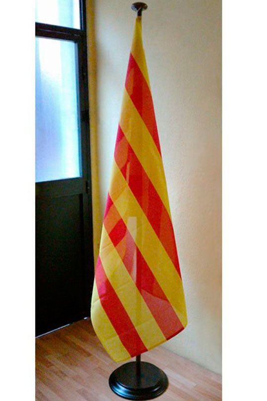 Mástil de madera